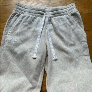 women’s super soft under armour cream colored sweatpants
